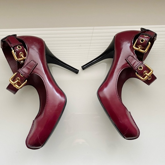 Louis Vuitton Burgundy Ankle Straps  Gold Buckles Heels SZ 6/36 - Picture 4 of 13